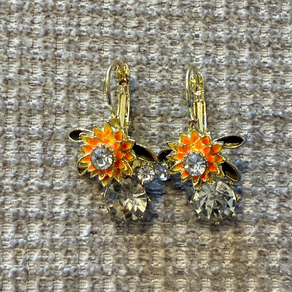 Elegant Floral Crystal Earrings